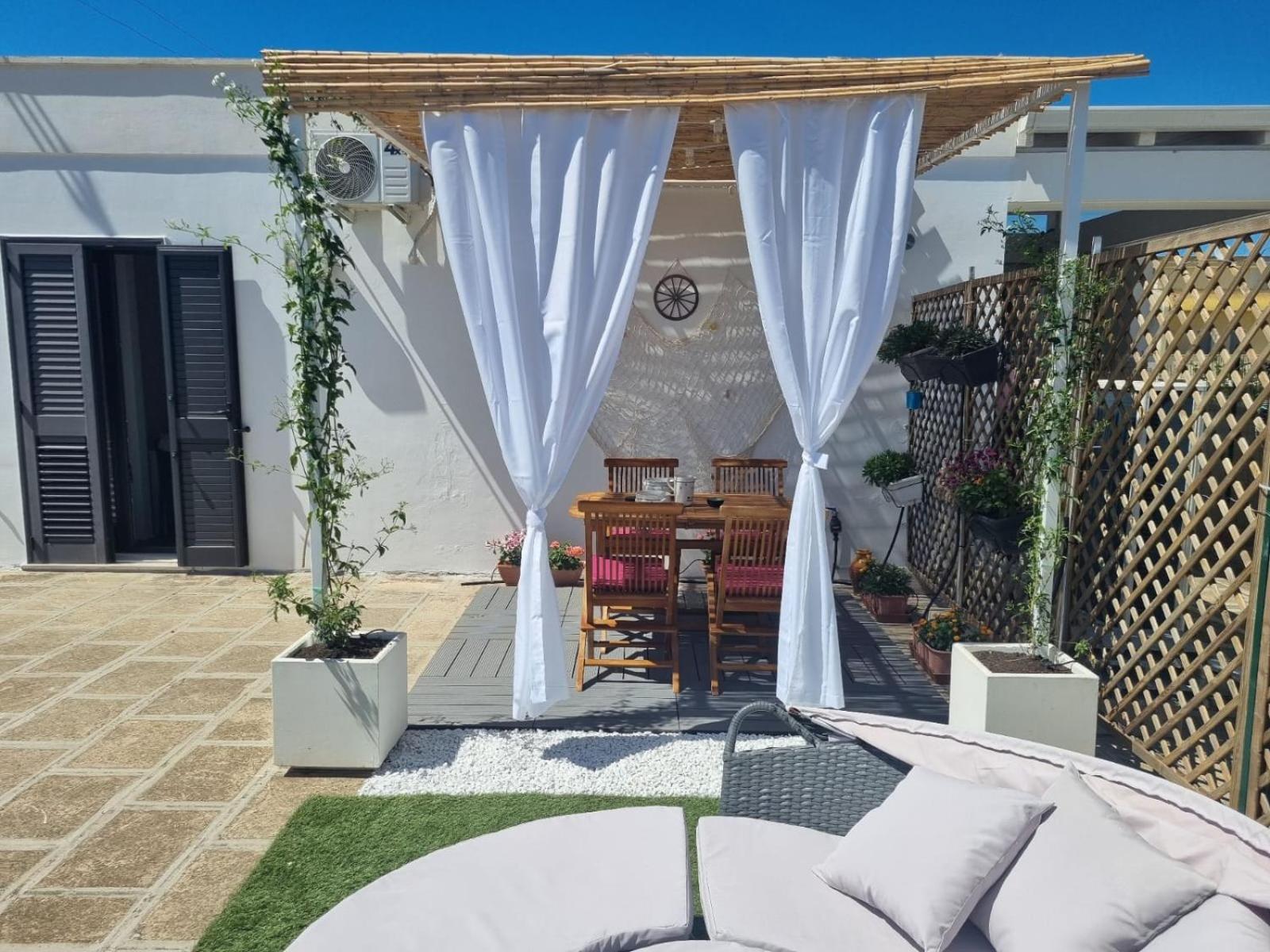 La Terrazza Di Zoe - Castromediano Villa Cavallino di Lecce Exterior photo